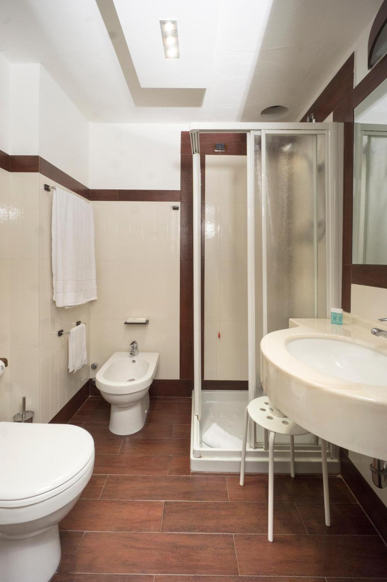 Quarto Duplo